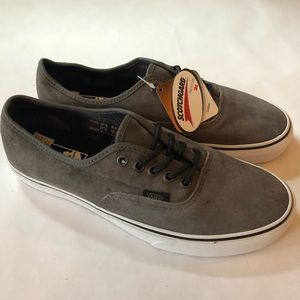 Vans new authentic men size 9